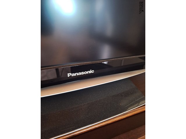Lot 33 - flat tv panasonic - afbeelding 2 van  2