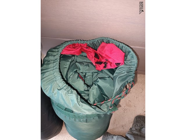 Lot 33 - kampeergerei. 3 stuks - afbeelding 2 van  2