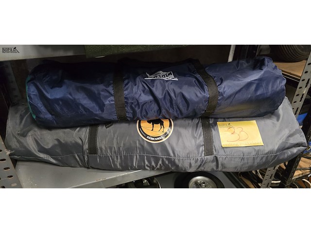 Lot 33 - kampeeruitrusting - afbeelding 1 van  3