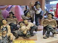 Lot 33 - laurel & hardy beeldjes ong 13 stuks - afbeelding 4 van  4