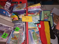 Lot 33 - linnen en poetsmateriaal - afbeelding 1 van  7