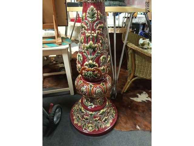 Lot 33 - plantenstandaard majolica - afbeelding 2 van  4