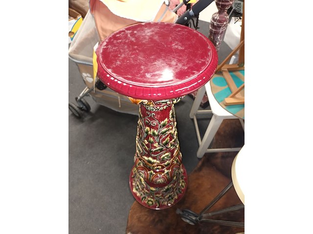 Lot 33 - plantenstandaard majolica - afbeelding 4 van  4