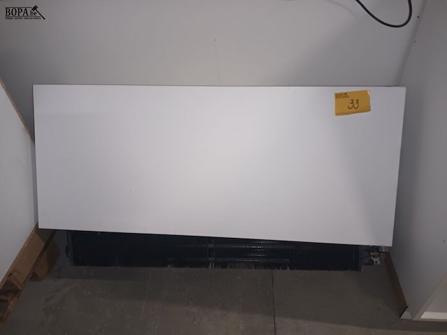 Lot 33 - radiator - afbeelding 1 van  3