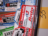 Lot 33 - rally ieper stickers, jaren ‘70. 21 stuks - afbeelding 4 van  5