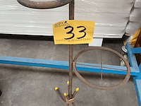 Lot 33 - retro plantenstaander - afbeelding 1 van  4