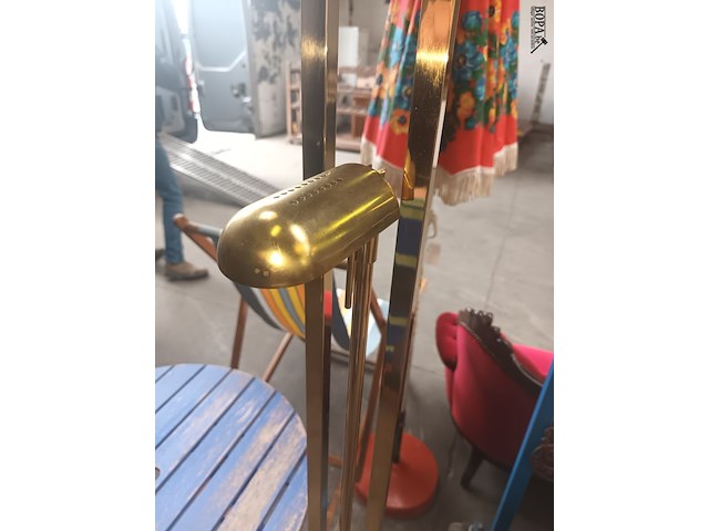 Lot 33 - staande lamp deknudt - afbeelding 3 van  5