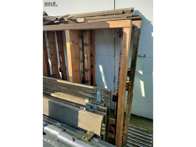 Lot 33 - terrasafzetting met vloer - afbeelding 4 van  5