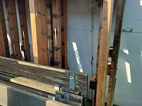 Lot 33 - terrasafzetting met vloer - afbeelding 4 van  5