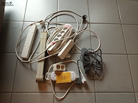 Lot 33 - verdeelstekkers. 7 stuks - afbeelding 1 van  3