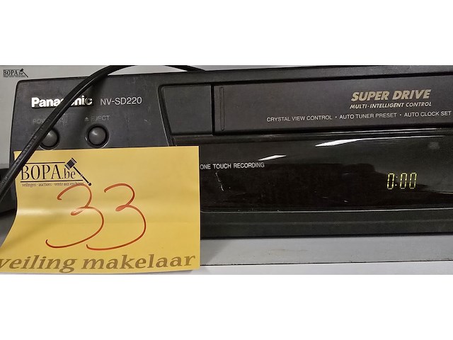 Lot 33 - video cassette speler panasonic - afbeelding 4 van  4