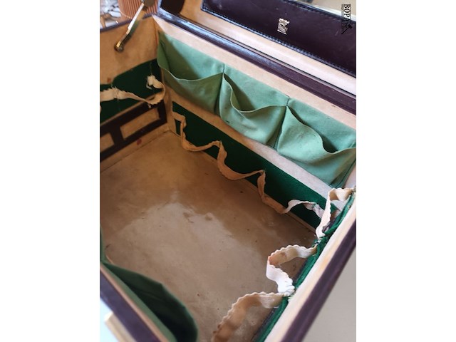 Lot 33 - vintage beautycase - afbeelding 5 van  5