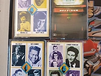 Lot 33 - vintage doos golden greats - afbeelding 2 van  3