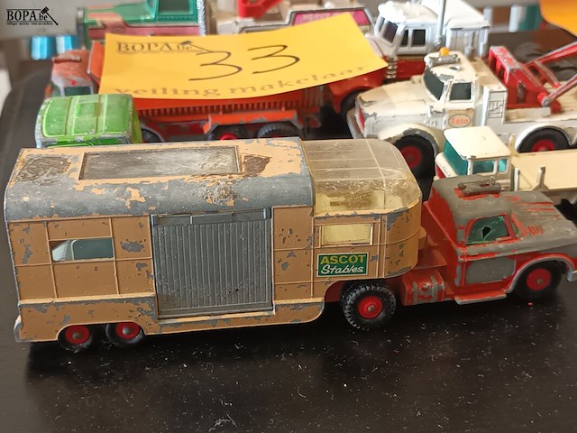 Lot 33 - vrachtwagens op schaal. 14 stuks - afbeelding 4 van  9
