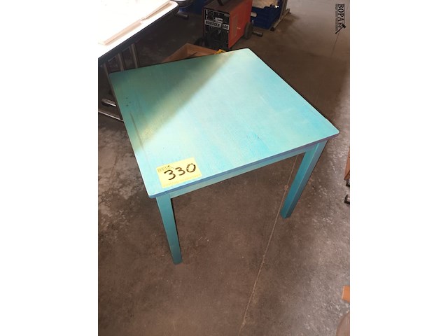 Lot 330 - bijzettafeltje - afbeelding 1 van  2