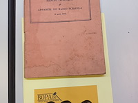 Lot 330 - handleiding radio - afbeelding 1 van  4