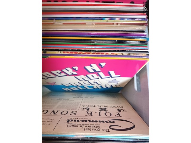 Lot 330 - lp’s en singles. 57 stuks - afbeelding 3 van  5