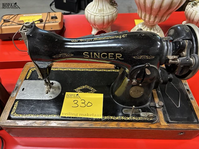Lot 330 - retro naaimachine singer + transfo - afbeelding 2 van  3