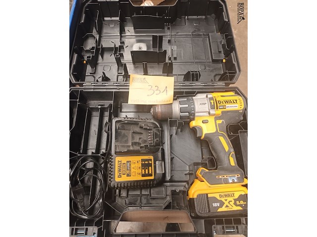 Lot 331 - accu klopboormachine dewalt - afbeelding 1 van  4