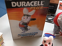 Lot 331 - duracell reclame bunny’s. 9 stuks - afbeelding 6 van  6