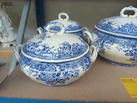 Lot 332 - dekselpotten villeroy & boch. 3 stuks - afbeelding 2 van  5