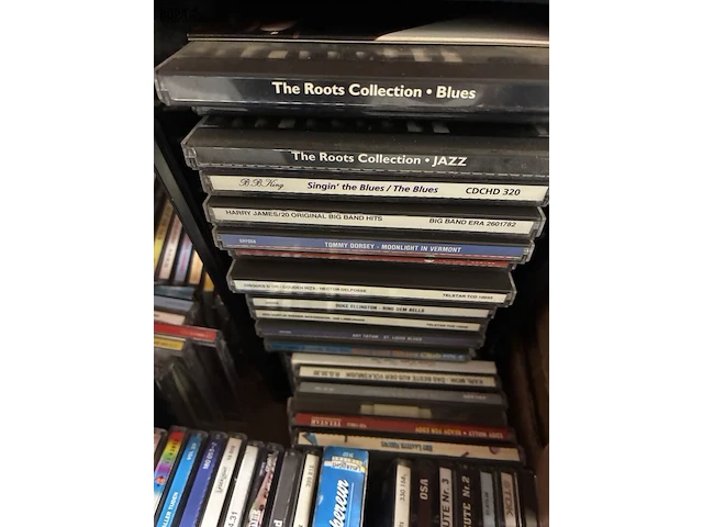 Lot 332 - lot cd's - afbeelding 2 van  4
