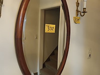 Lot 332 - ovalen spiegel - afbeelding 1 van  2