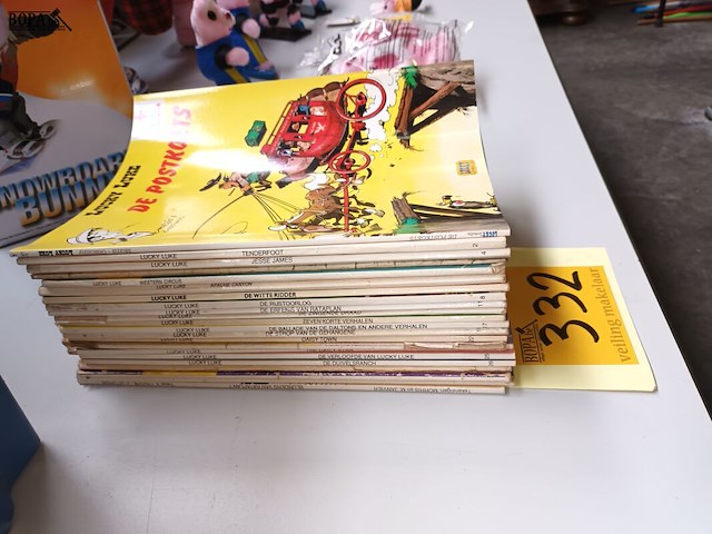 Lot 332 - strips lucky luke. 23 stuks - afbeelding 2 van  4