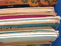 Lot 333 - diverse strips. 71 stuks - afbeelding 2 van  4