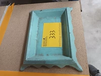 Lot 333 - gietijzeren kwispedoor - afbeelding 3 van  3