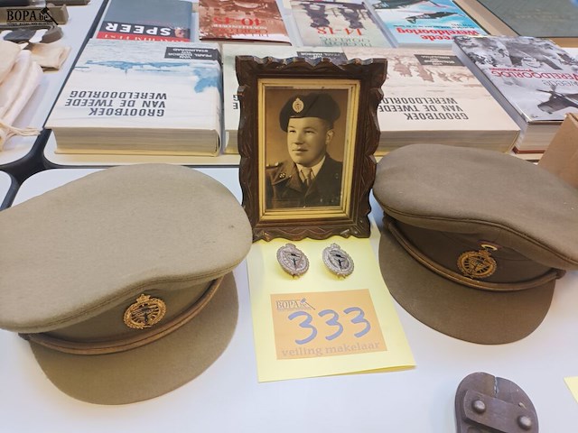 Lot 333 - tankeenheid. 5 stuks - afbeelding 1 van  4