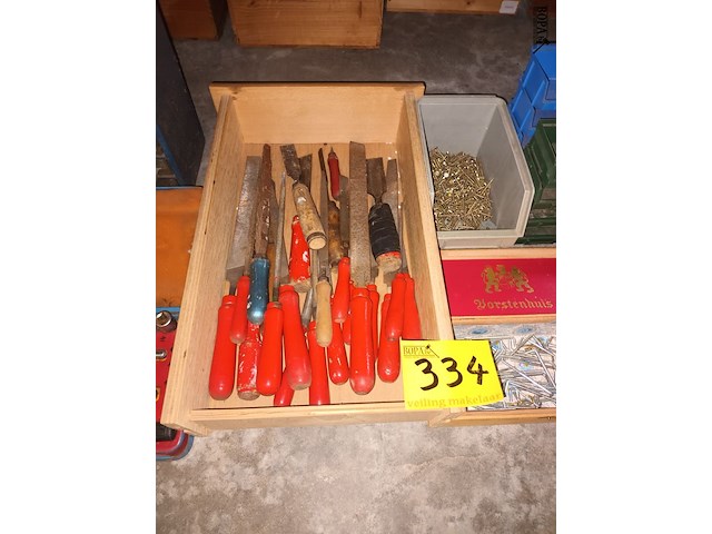 Lot 334 - gereedschap en doe-het-zelf materiaal - afbeelding 4 van  5