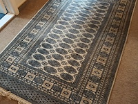 Lot 334 - perzisch tapijt - afbeelding 1 van  4