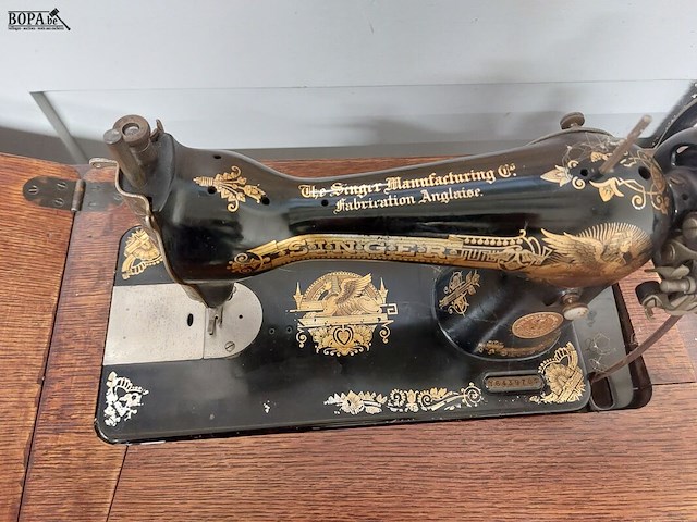 Lot 334 - singer naaitafel met onderstel - afbeelding 3 van  3