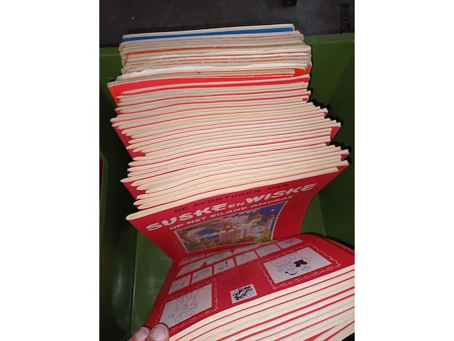 Lot 334 - strips suske en wiske. 54 stuks - afbeelding 3 van  3