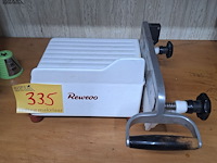 Lot 335 - kaassnijmachine reweoo - afbeelding 1 van  1