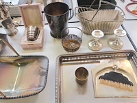 Lot 335 - verzilverd tafelgerei. 50 stuks - afbeelding 2 van  9