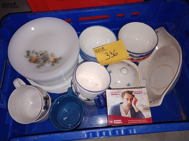 Lot 336 - huisraad - afbeelding 1 van  3