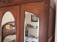 Lot 337 - antieke kleerkast - afbeelding 2 van  5