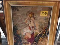 Lot 337 - kader vrouw met waterkruik - afbeelding 1 van  3