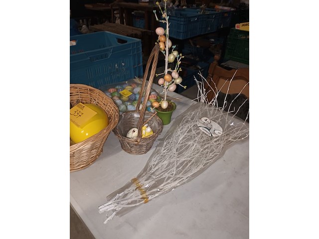 Lot 337 - paasdecoratie - afbeelding 4 van  4