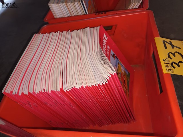 Lot 337 - strips suske en wiske. 56 stuks - afbeelding 2 van  3