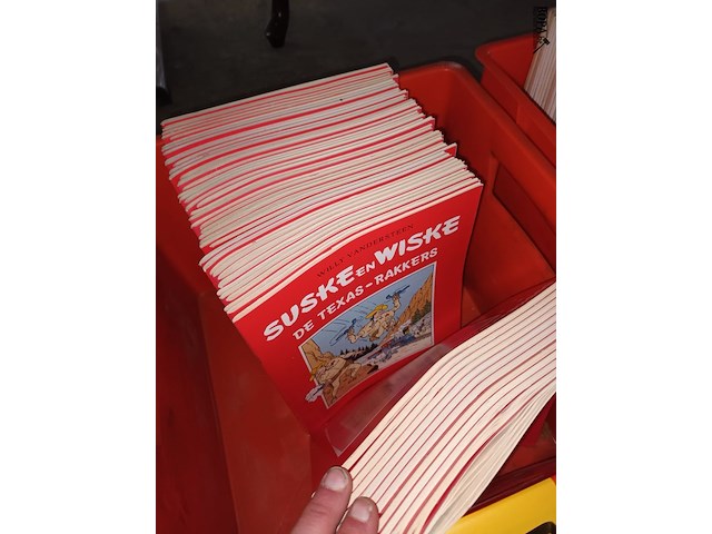 Lot 337 - strips suske en wiske. 56 stuks - afbeelding 3 van  3