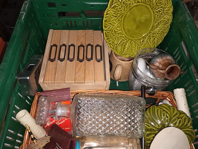 Lot 338 - decoratie en huisraad - afbeelding 4 van  5