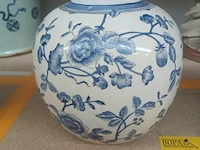 Lot 338 - koppel gemberpotten - afbeelding 2 van  5