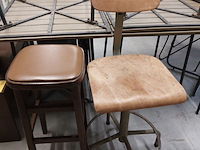 Lot 339 - barstoelen 2 stuks - afbeelding 1 van  3
