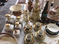 Lot 339 - porselein decoratie. 55 stuks - afbeelding 4 van  11