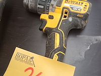 Lot 34 - accu schroefmachine dewalt - afbeelding 1 van  4