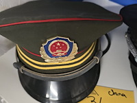 Lot 34 - china 2 kepies - afbeelding 2 van  3