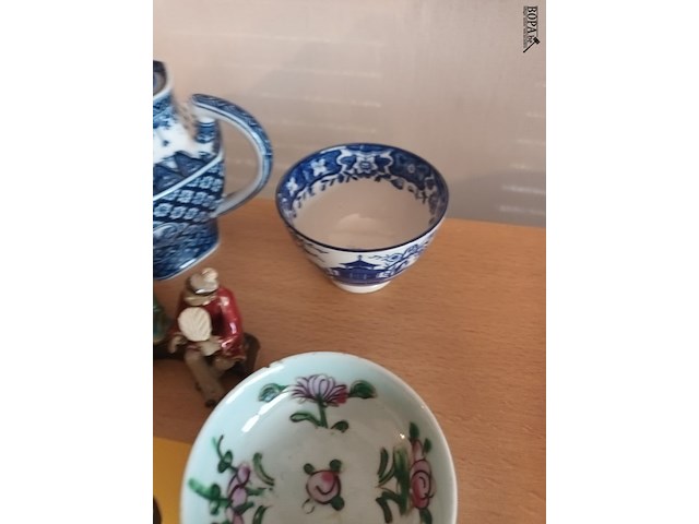 Lot 34 - chinees porselein. 5 stuks - afbeelding 3 van  5